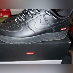 Supreme Black Air Force 1